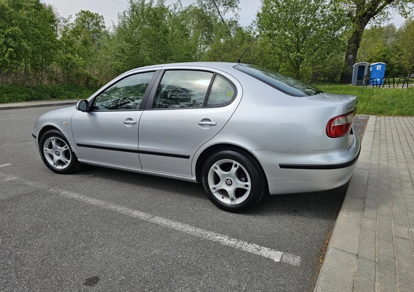 Seat Toledo cena 8999 przebieg: 292000, rok produkcji 2004 z Brusy małe 154